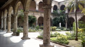 Centro P.Felix Varela-Patio central